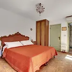 Casa Di Sara Bed & Breakfast 3*