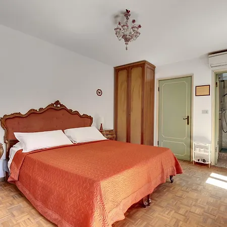 Casa Di Sara Bed & Breakfast 3*