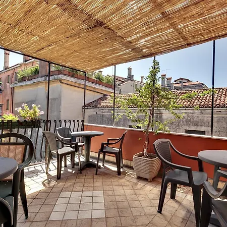 Casa Di Sara 3*