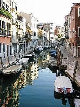 Casa Di Sara Bed & Breakfast 3*